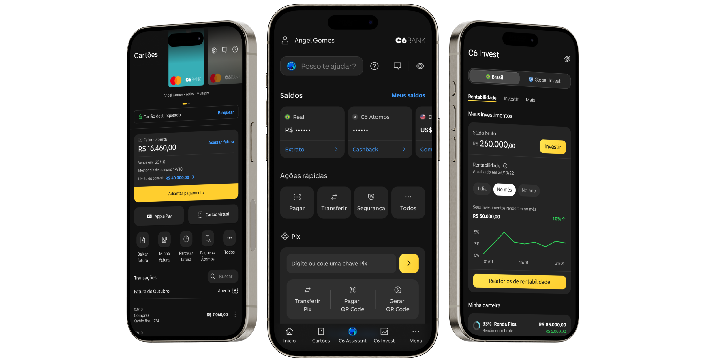 Fotografia de três celulares com diferentes telas do app do C6 Bank. No celular da esquerda está a tela principal da aba de cartões. No celular central está a tela principal do app. No celular da direita está a tela principal de C6 Invest.