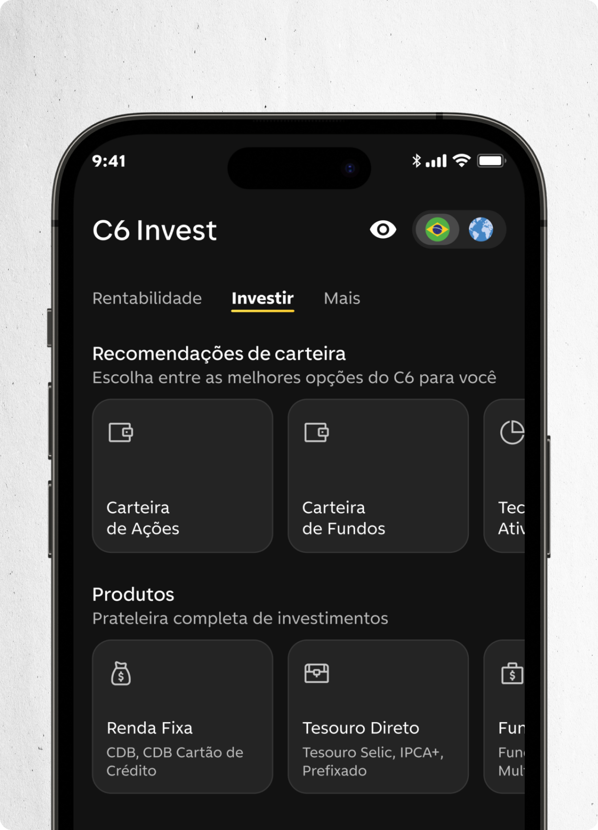 Fotografia de celular com a tela de C6 Invest, dentro do app do C6 Bank, com visualização das carteiras recomendadas.