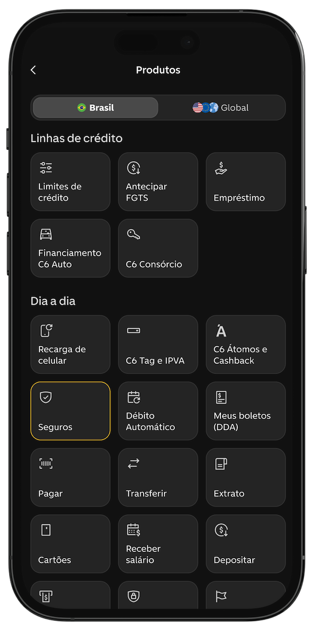 Celular aberto no app do C6 Bank com todos os produtos sendo mostrados e o botão de "Seguros" clicado